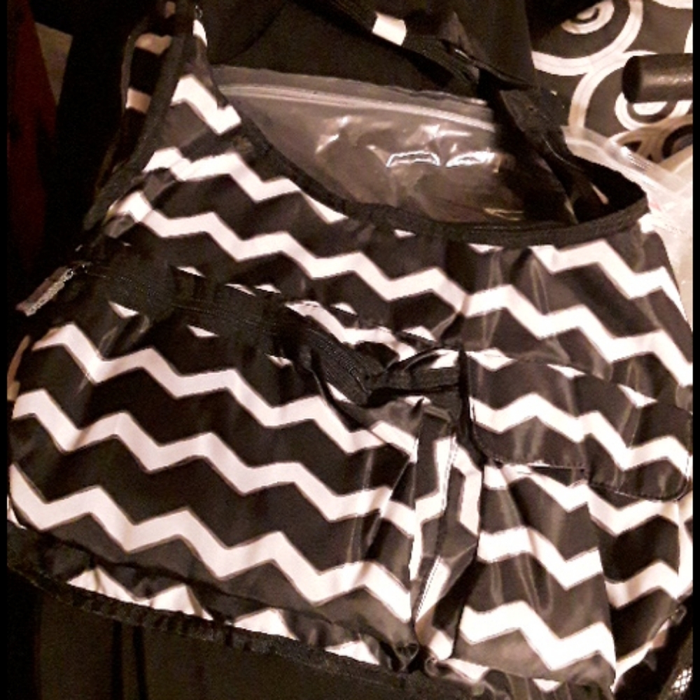 Explorista Crossbody
